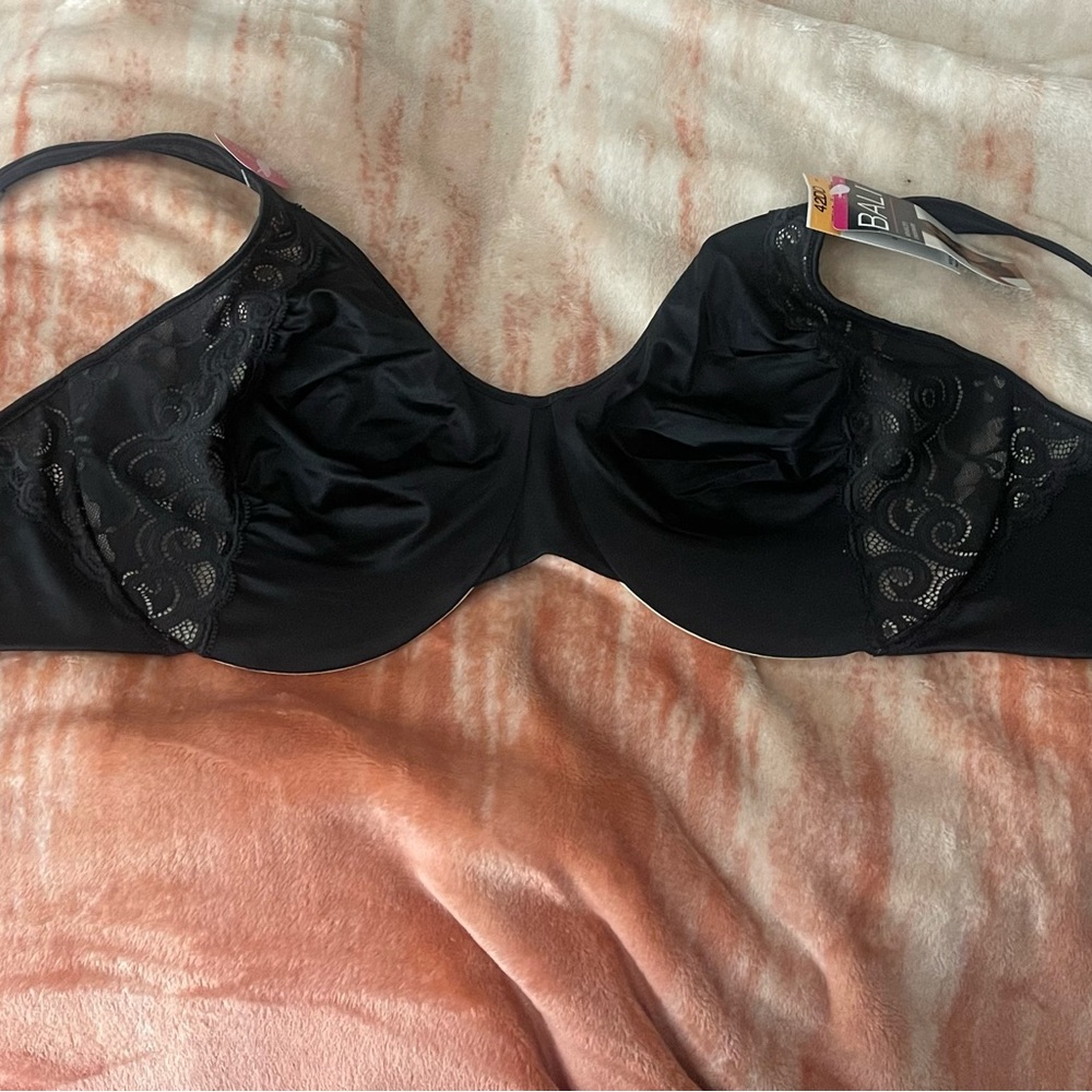 Black 42DD Bali minimized underwire bra